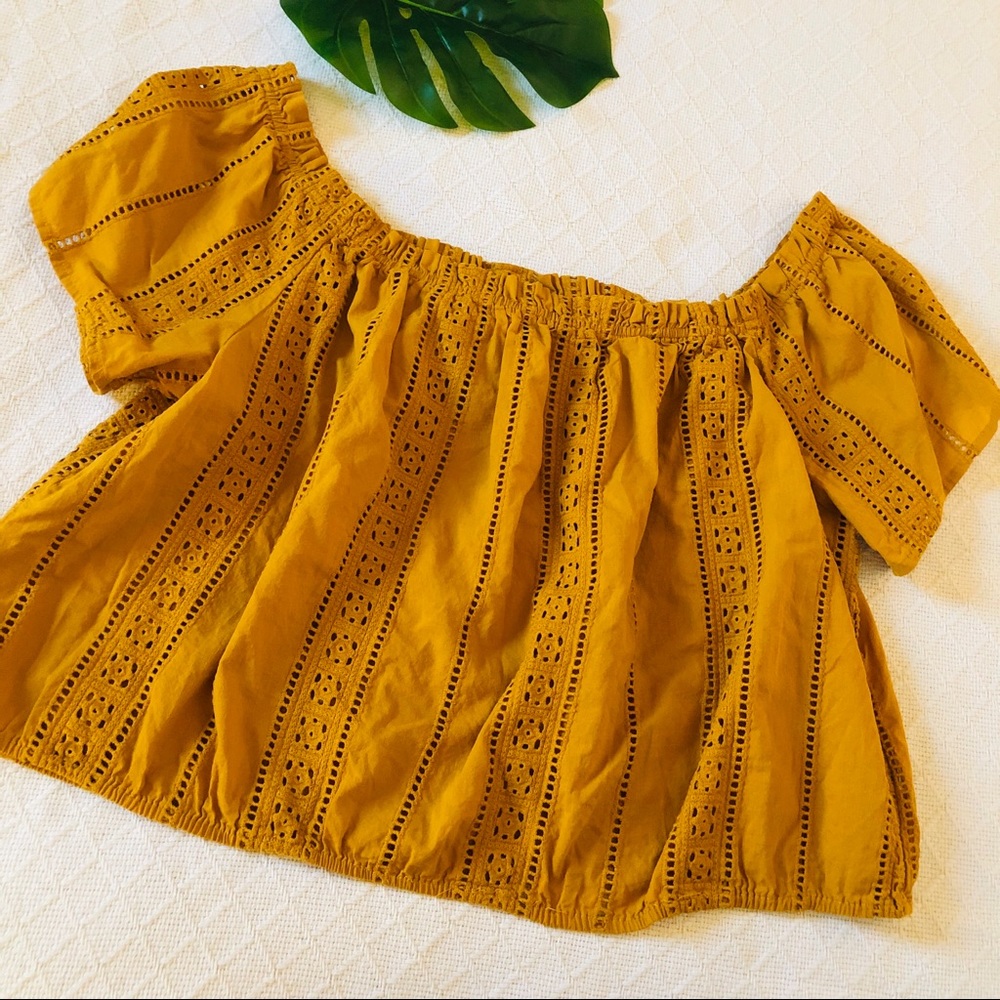 Crop top